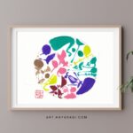 弥生、花見月、桜月など3月の和風月名や異称（雅称）を6色のカラー筆ペンで円状に描いた、和モダンな筆文字アート作品。